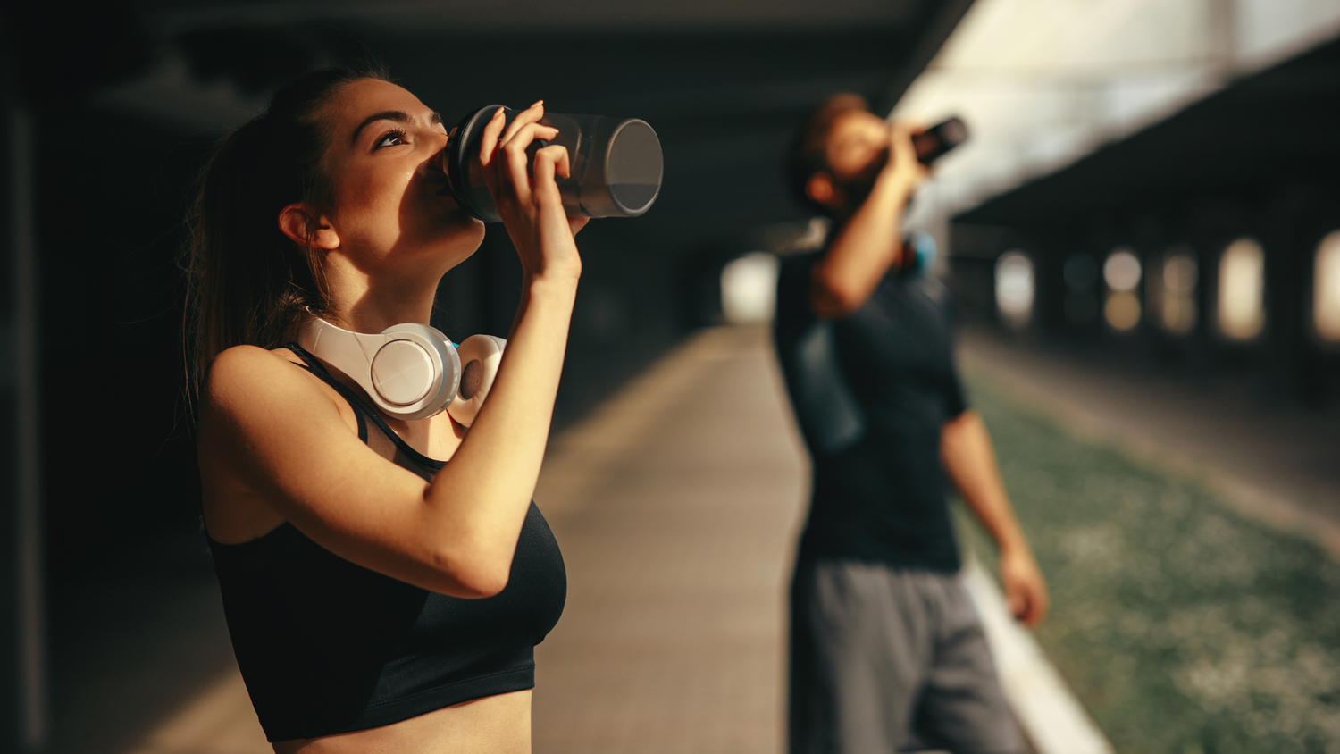 Supplements vor dem Sport und nach dem Sport